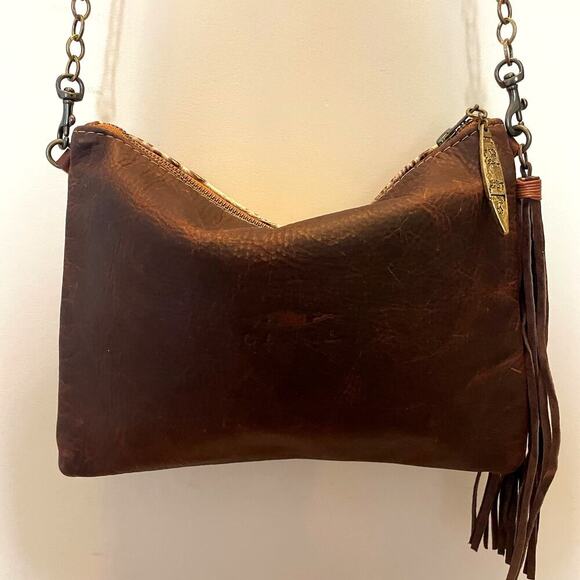 Canoe Leather Reversible Crossbody Bag | Tassel, Croc Print, Chain Strap NWOT - Picture 3 of 11